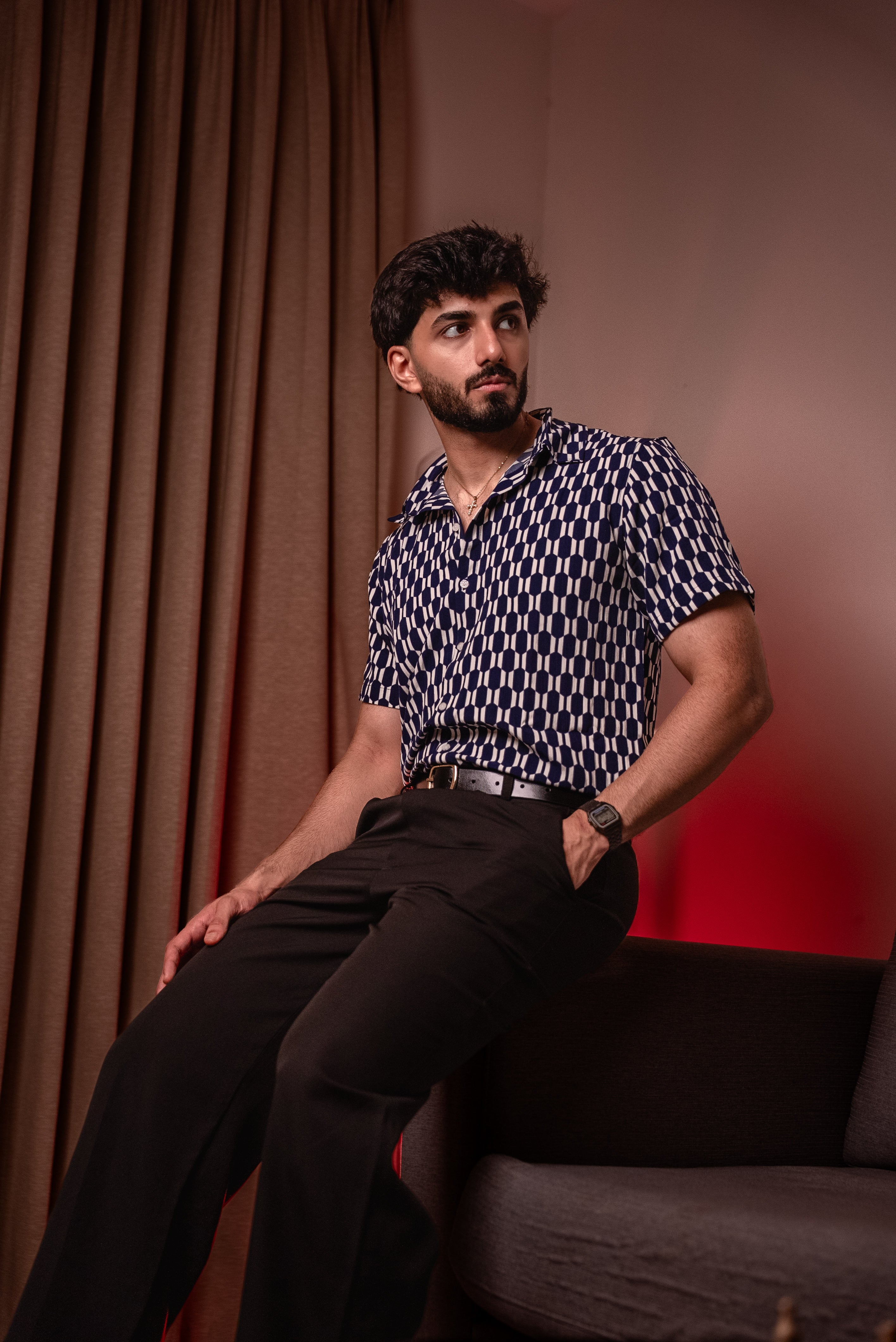 Red line short sleeve shirt